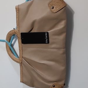 Daisy Fuentes tan faux leather purse